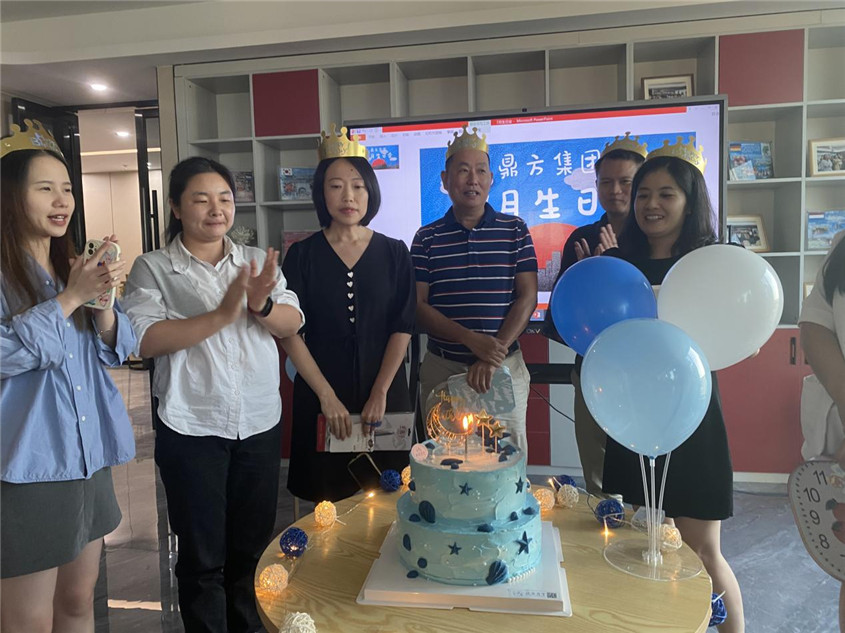 快乐之蓝，，，，，最先绽放